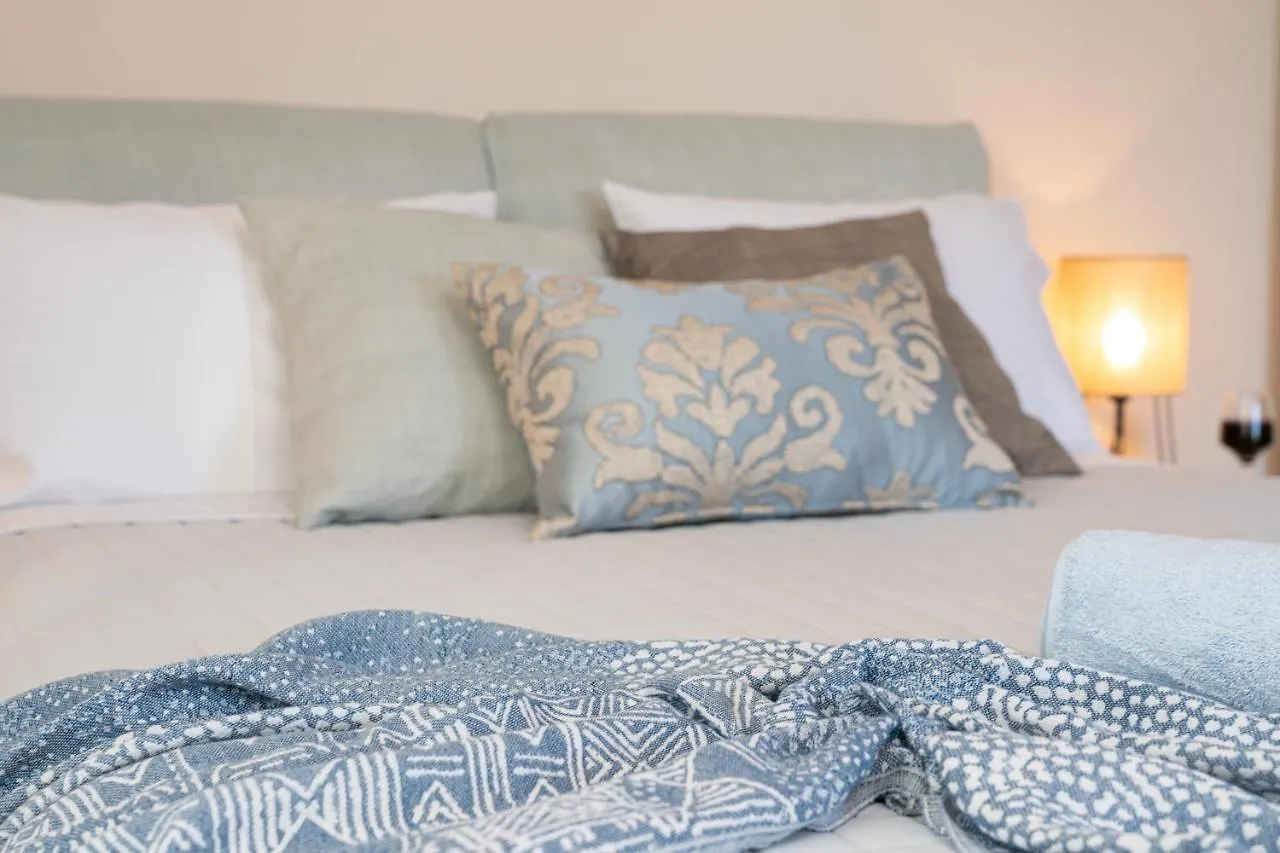 Minia Dimitra Apartments & Studios اليونان