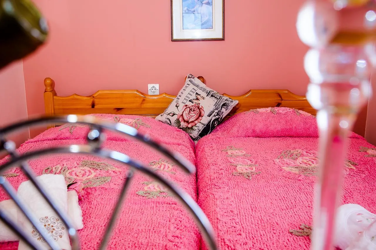 Dimitra Apartments & Studios Minia