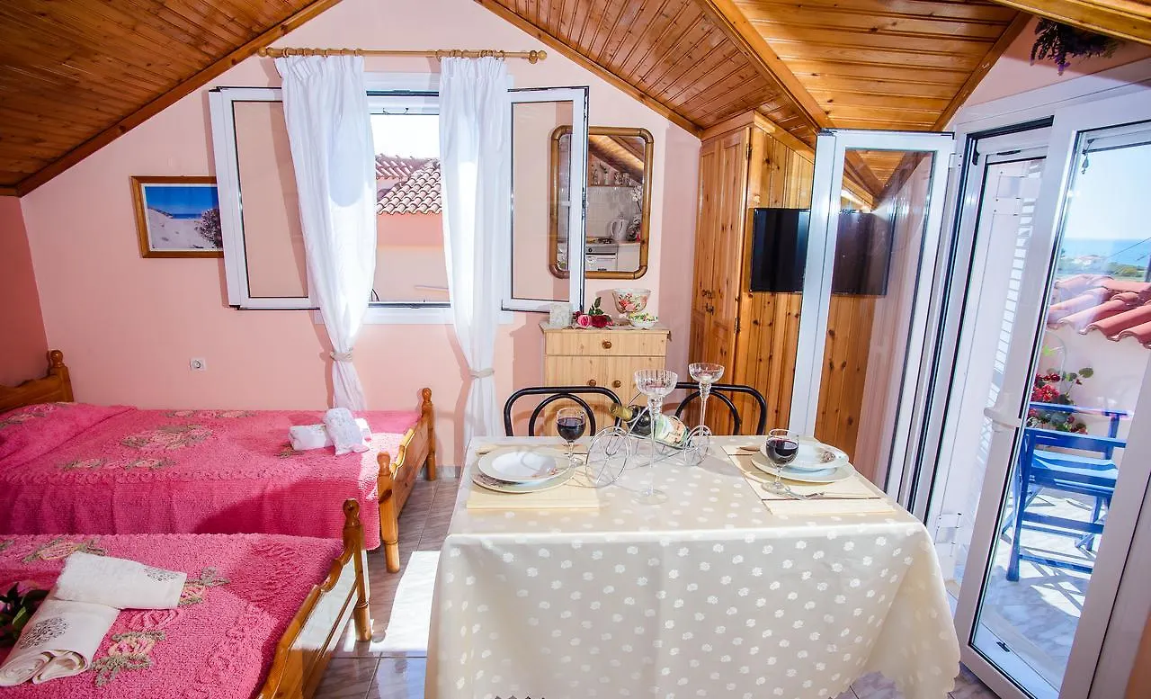 Dimitra Apartments & Studios Minia