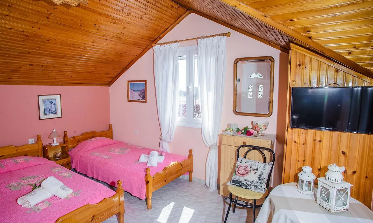 Dimitra Apartments & Studios Minia