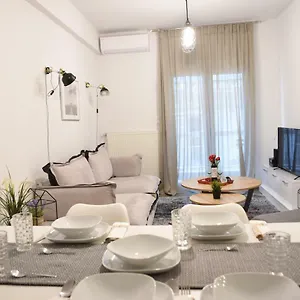 https://apt-heliconia-deluxe-apt-must.hotelschalkidiki.net