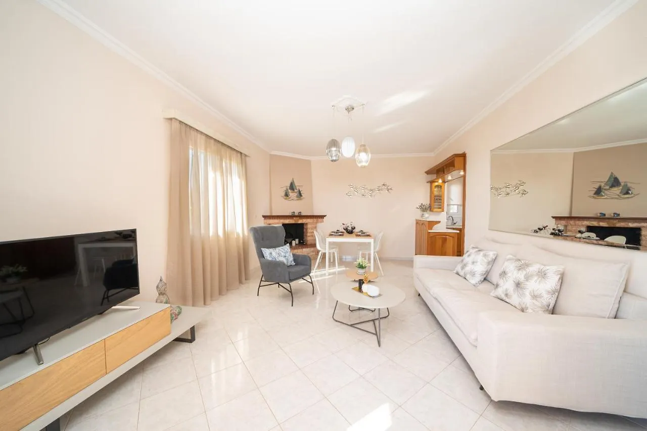 Dimitra Apartments & Studios Minia